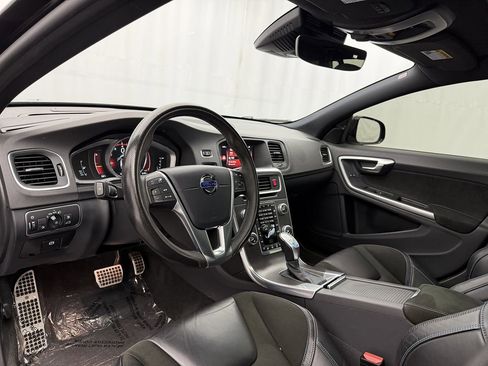 Used 2018 Volvo V60 T6 Polestar image 8