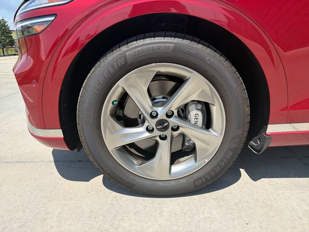 Certified 2026 Genesis GV70 2.5T Advanced AWD/4WD image 17