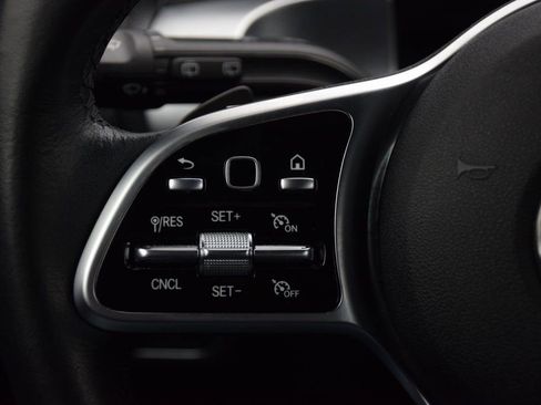 Certified 2022 Mercedes-Benz GLB 250 image 23