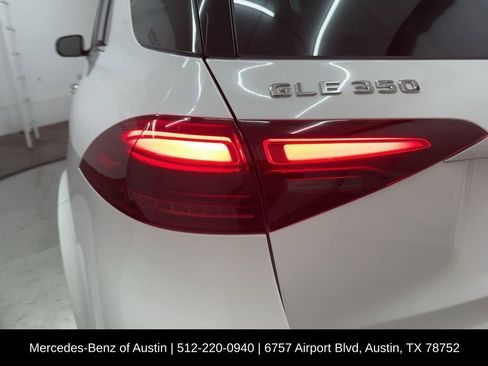 Used 2025 Mercedes-Benz GLE 350 4MATIC image 32