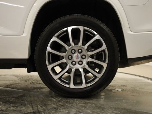 Used 2023 GMC Acadia Denali w/ Denali Ultimate Package image 45