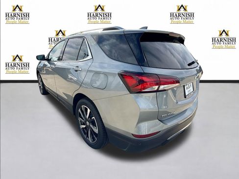 Used 2023 Chevrolet Equinox Premier image 3