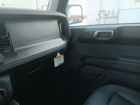 New 2025 Ford Bronco Badlands image 41