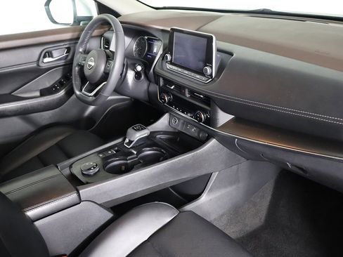 Used 2023 Nissan Rogue SV w/ SV Premium B Package image 27