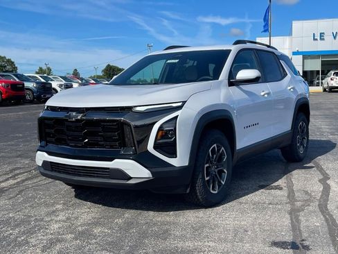 New 2026 Chevrolet Equinox ACTIV w/ Convenience Package III AWD/4WD image 3