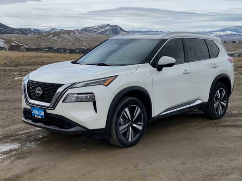 Used 2023 Nissan Rogue SL image 4