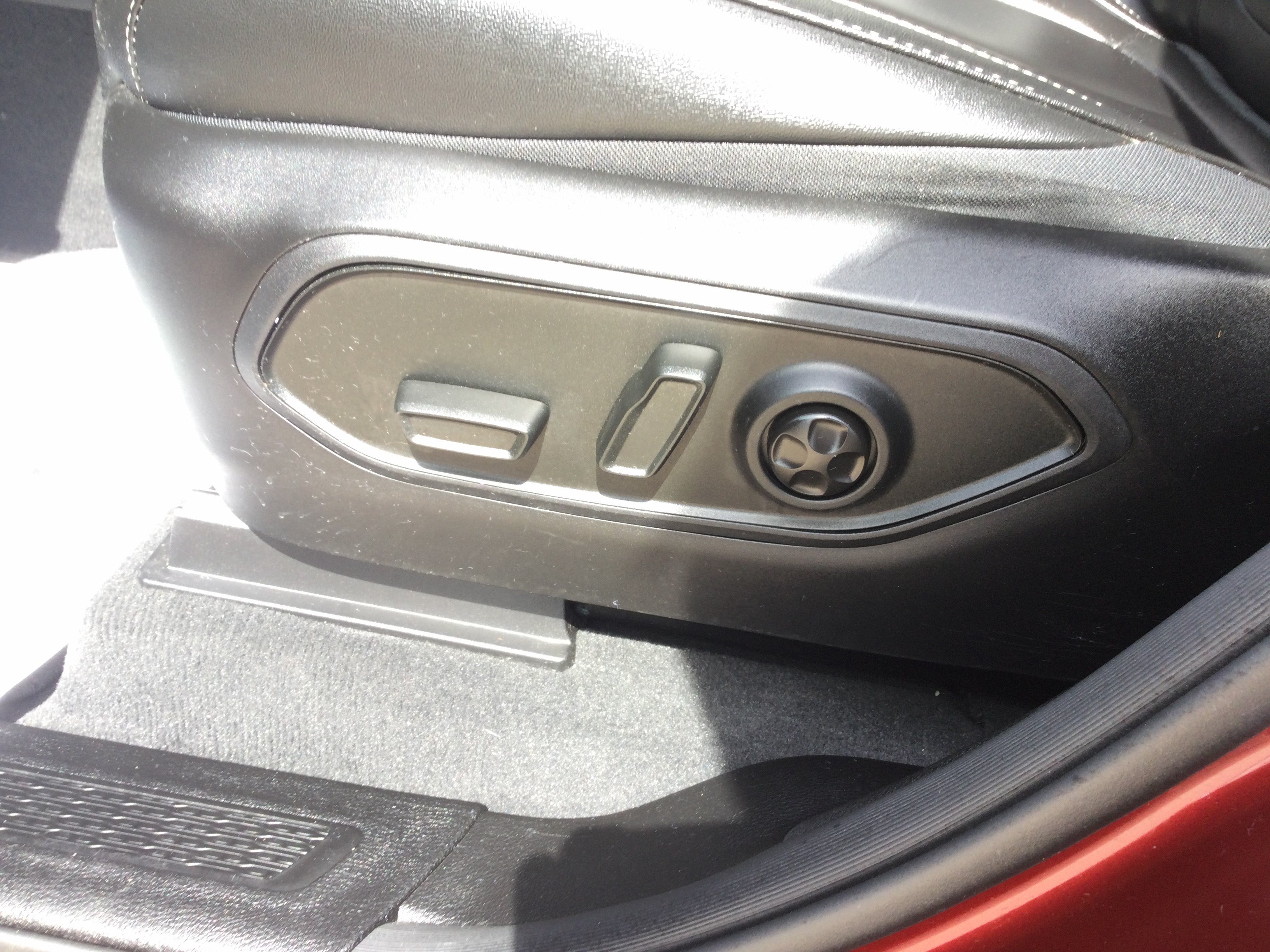Used 2024 Jeep Grand Cherokee L Limited AWD/4WD image 10