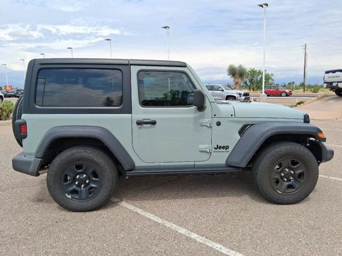 Used 2024 Jeep Wrangler Sport AWD/4WD image 6