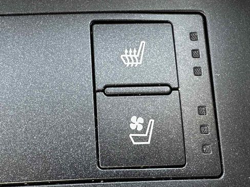 Used 2016 Lexus IS 300 AWD w/ Navigation System Package image 24