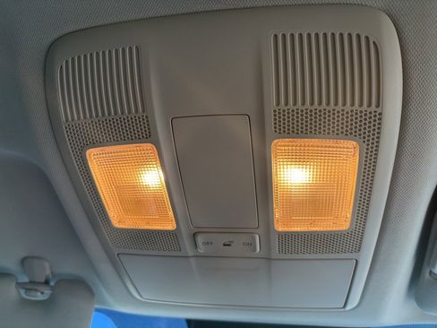 Used 2018 MAZDA CX-5 Touring image 33