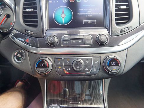 Used 2019 Chevrolet Impala LT w/ Sunroof and Spoiler Package image 21