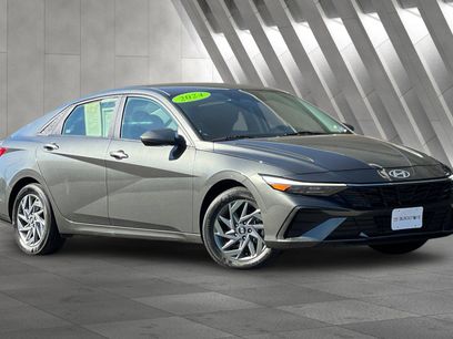 Used 2024 Hyundai Elantra SEL