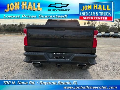 Used 2021 Chevrolet Silverado 1500 LT Trail Boss w/ Convenience Package II image 9