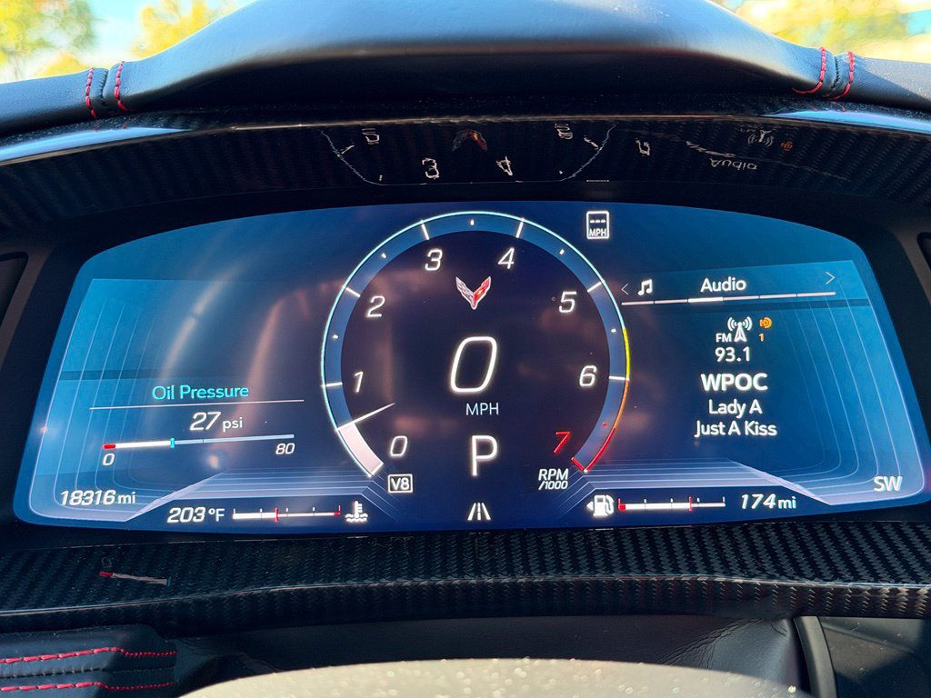 Used 2021 Chevrolet Corvette Stingray Premium Cpe w/ Z51 Performance Package RWD image 19