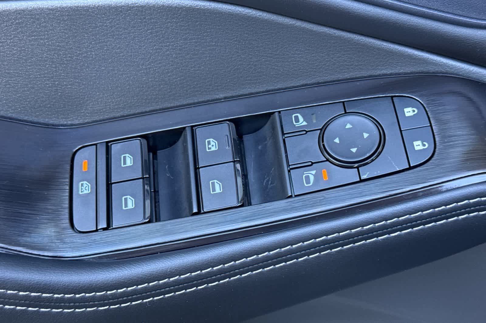 New 2026 Nissan Rogue SV AWD/4WD image 13