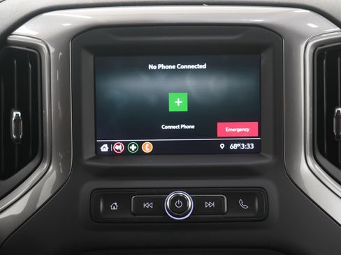 Used 2020 Chevrolet Silverado 1500 Custom w/ Custom Value Package image 17