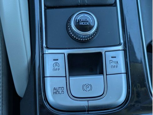 Used 2022 Kia Telluride S FWD image 29