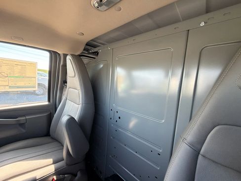 New 2025 Chevrolet Express 2500 w/ Driver Convenience Package image 29
