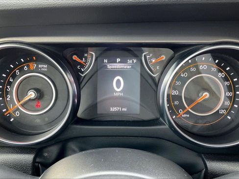 Used 2023 Jeep Gladiator Sport w/ Trailer Tow Package image 24