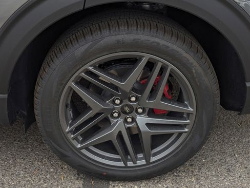 New 2026 Ford Explorer ST-Line w/ ST-Line Street Pack RWD image 7