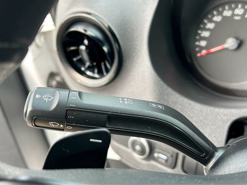 Used 2019 Freightliner Sprinter 3500 image 19