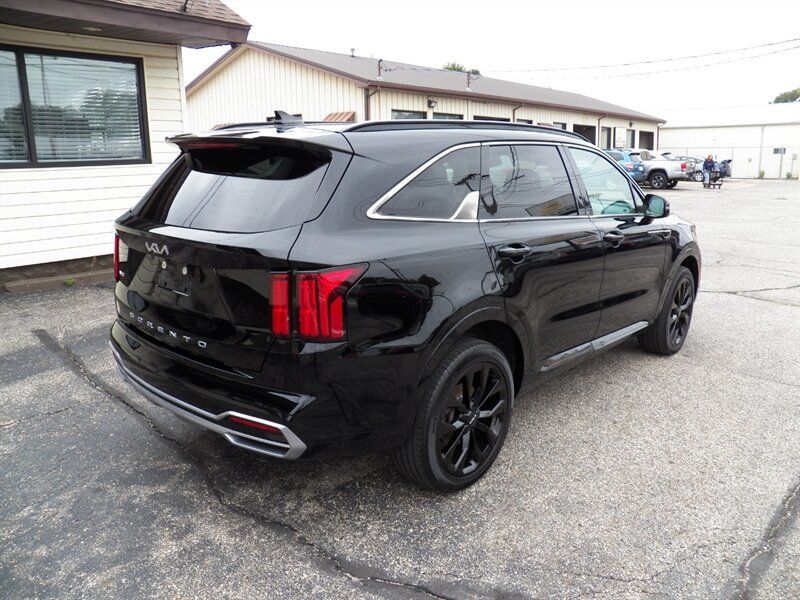 Used 2022 Kia Sorento SX AWD/4WD image 4