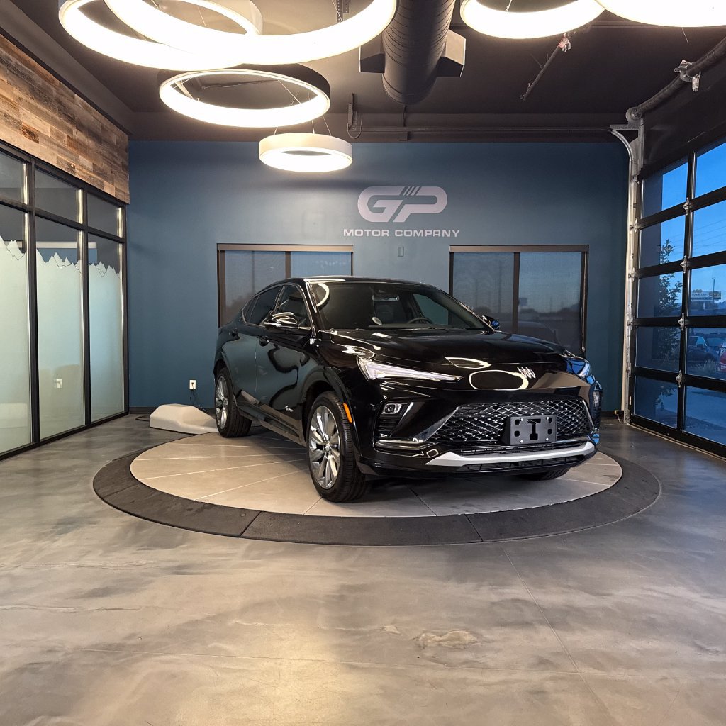 Used 2025 Buick Envista Avenir FWD image 1
