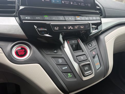 Certified 2026 Honda Odyssey EX-L image 19