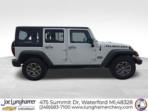 Used 2015 Jeep Wrangler Unlimited Rubicon image 19