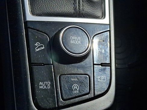 Certified 2025 Kia Sportage LX image 25