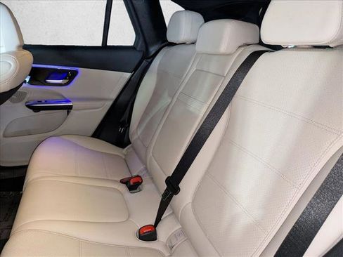 Certified 2026 Mercedes-Benz GLC 300 image 17