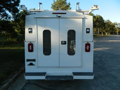 Used 2018 Ford Transit 350 138 DRW image 10