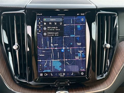 Used 2022 Volvo XC60 B6 Inscription w/ Advanced Package image 14