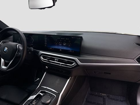 Used 2023 BMW 330i xDrive Sedan image 32