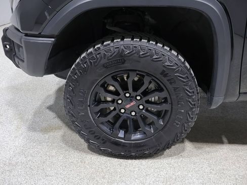Used 2023 GMC Sierra 1500 AT4X AWD/4WD image 9