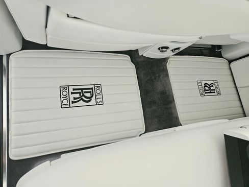 Used 2007 Rolls-Royce Phantom Sedan RWD image 25