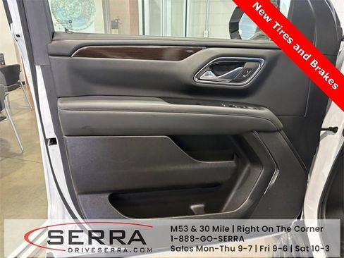 Used 2023 GMC Yukon SLE image 17