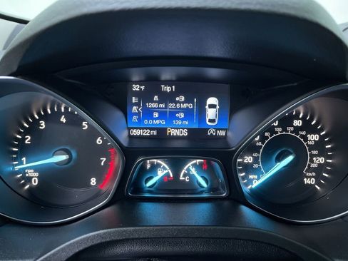 Used 2018 Ford Escape SEL image 19