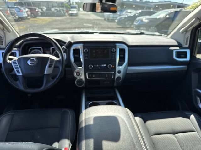 Used 2019 Nissan Titan PRO-4X AWD/4WD image 9