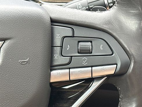 Used 2021 Cadillac Escalade Sport w/ Driver Assist Tech Package image 28