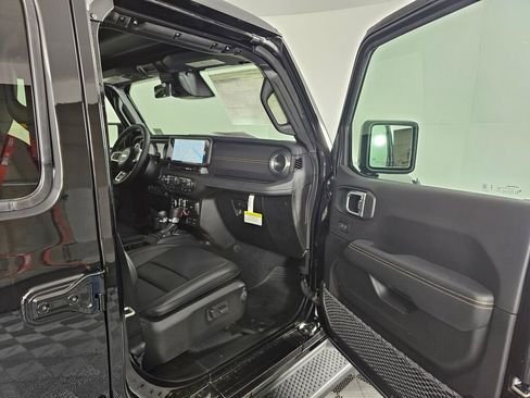 New 2026 Jeep Wrangler Sahara image 37