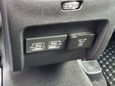 Used 2021 Jeep Cherokee Trailhawk w/ Comfort/Convenience Group image 27