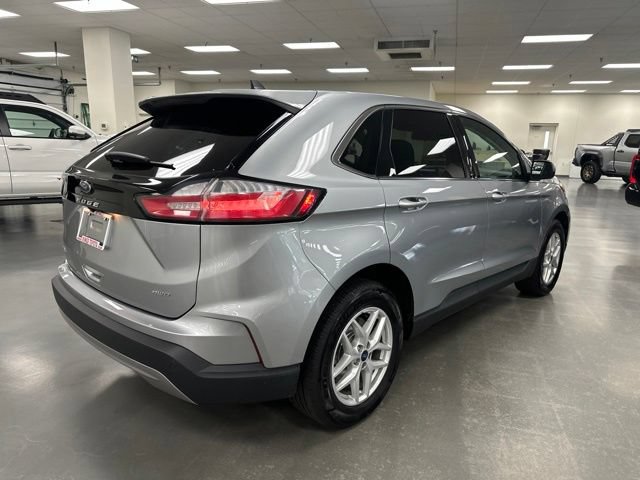 Used 2022 Ford Edge SEL AWD/4WD image 7