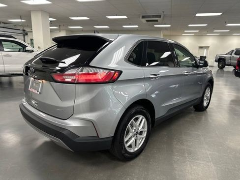 Used 2022 Ford Edge SEL AWD/4WD image 7