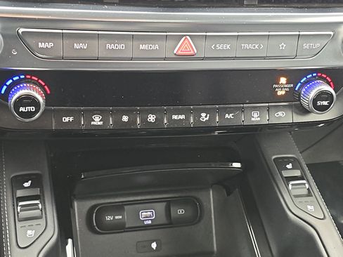 Used 2022 Kia Telluride SX w/ Nightfall Edition Package image 25