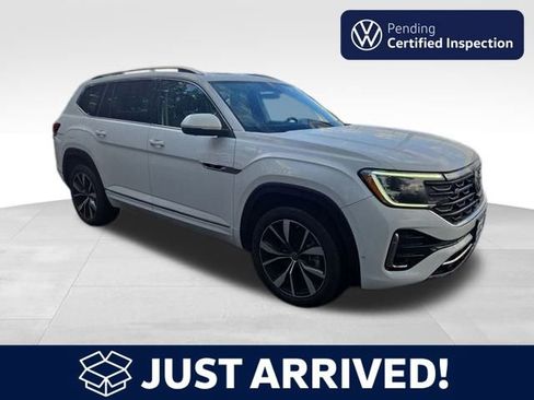 Certified 2024 Volkswagen Atlas SEL Premium R-Line image 1