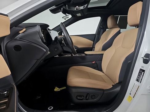 Used 2025 Lexus RX 350 Premium w/ Accessory Package (Z1) FWD image 14