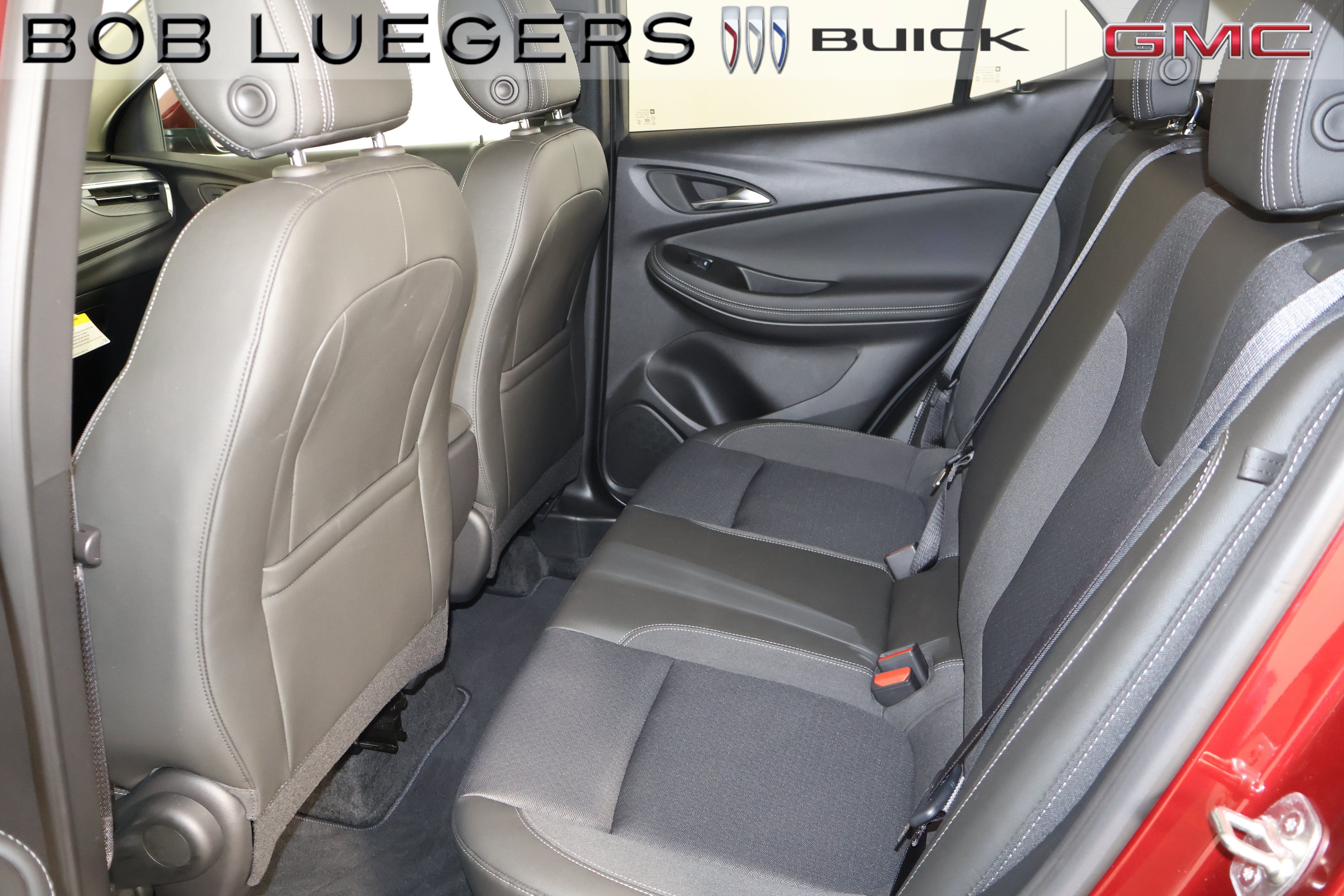 Certified 2024 Buick Encore GX Preferred FWD image 12