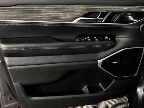 Used 2022 Jeep Wagoneer Series III w/ Convenience Group I image 25