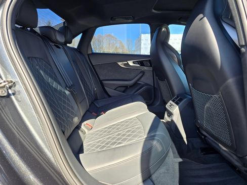 Used 2023 Audi S4 Premium Plus w/ Premium Plus Package AWD/4WD image 24